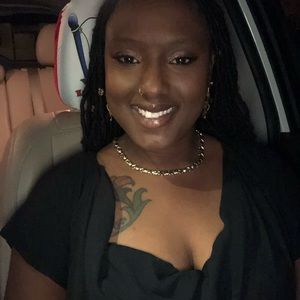 Meet your Posher, Michele